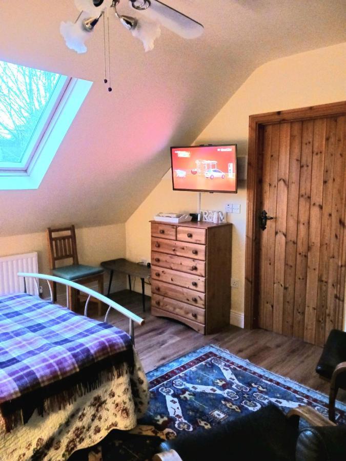 Rural Retreat Near Knock Apartment Ballyhaunis Bagian luar foto